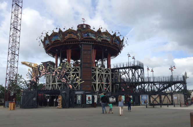 El Carrousel des Mondes Marins