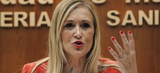 Cifuentes desafía a Rajoy y pide primarias en el PP