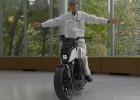 Honda diseña la moto que no se cae y desafía la gravedad