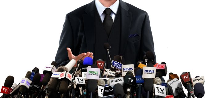 La opinión personal no cabe en el discurso del portavoz