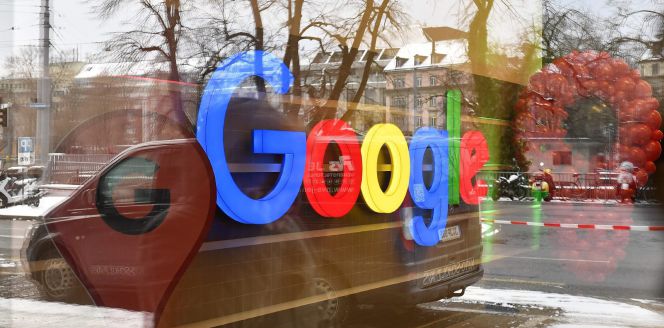 Logo de Google en su nueva oficina en Zurich (Suiza).