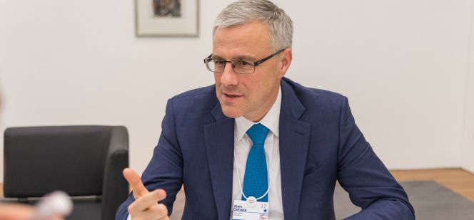 Alain Dehaze, en un momento de la entrevista con Cinco Días