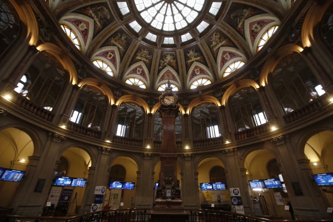 La Bolsa española se mantenía plana minutos después de la apertura.