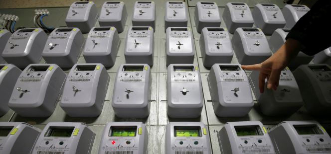 Contadores eléctricos de un edificio residencial de Barcelona.