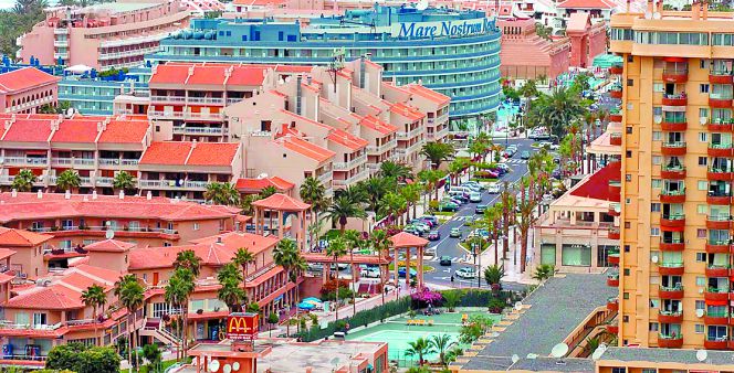 Viviendas en playa de las Amérincas, en Tenerife Sur.