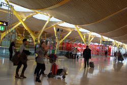 Fomento impondrá nuevas rebajas a Aena si el tráfico bate previsiones