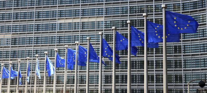 La UE estudia crear un 'banco malo' de un cuarto de billón de euros