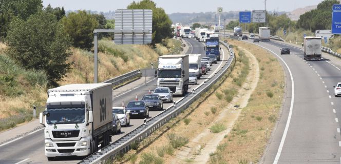 Tráfico en la carretera A-2