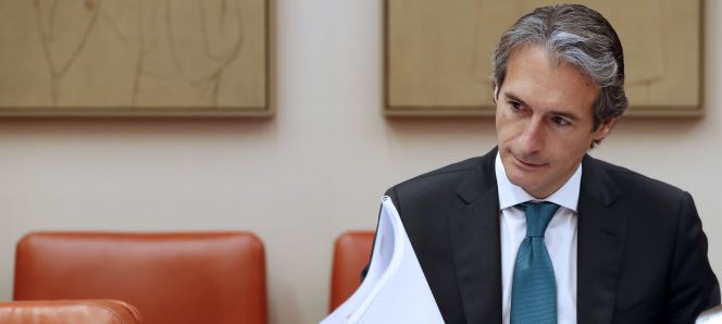 El ministro de Fomento dice que los estibadores ya están en huelga