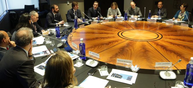 Foto del comité asesor de accionistas de CaixaBank en su reunión de ayer