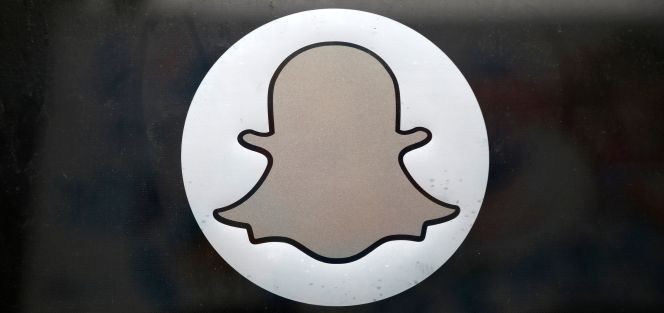 Logotipo de Snapchat, en su sede de Los Ángeles.