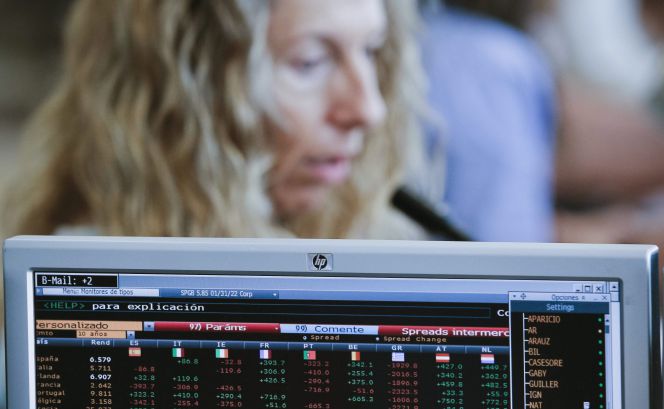 Aspecto de ls oficinas en Madrid de Ahorro Corporación, encargado de la subasta de bonos y letras del Tesoro.
