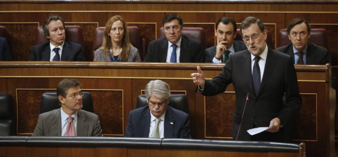 El presidente del Gobierno, Mariano Rajoy, durante su intervención en la sesión de control al Ejecutivo hoy en en Congreso de los Diputados.