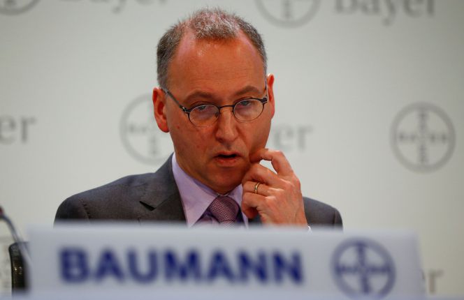 Werner Baumann, presidente de Bayer, este míercoles en la rueda de prensa en la sede de la farmacéutica en Leverkusen,