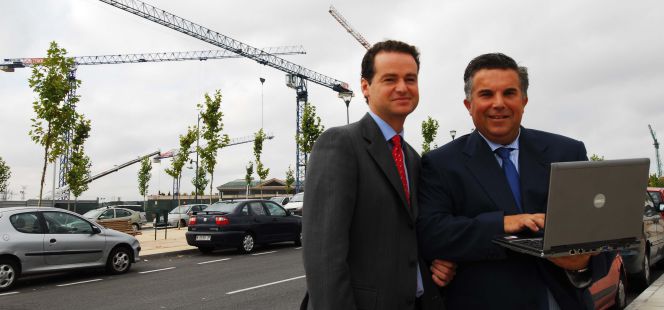 Los fundadores de CMG Consultores, Manuel Rodríguez Méndez y Manuel Castro Hermida.