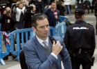 El juez deja a Urdangarin en libertad provisional sin fianza El juez deja a Urdangarin en libertad provisional sin fianza