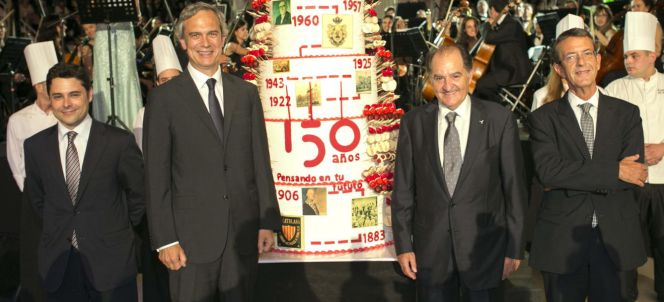 Hugo Serra (consejero de Catalana Occidente), Iñiki Álvarez (consejero delegado del grupo), José María Serra (presidente) y Francisco Arregui (director general), durante la celebración de los 150 años de la aseguradora.