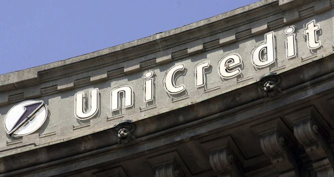 Sede del banco Unicredit en Milán, Italia.