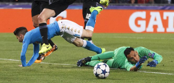 La CNMC carga contra La Liga por impedir la TV en el fútbol