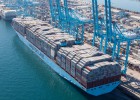 El mayor puerto de España, herido por la crisis de la estiba El mayor puerto de España, herido por la crisis de la estiba