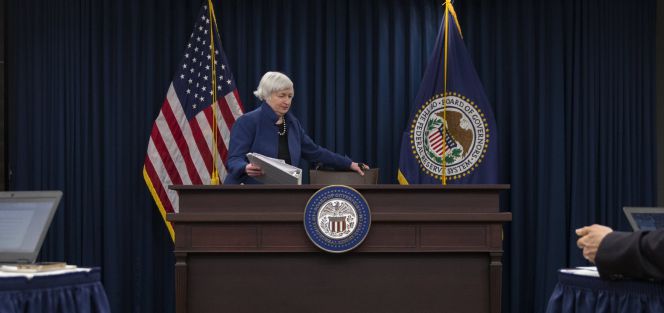 Janet Yellen, presidenta de la fed, a punto de comenzar una rueda de prensa el miércoles en Washington.