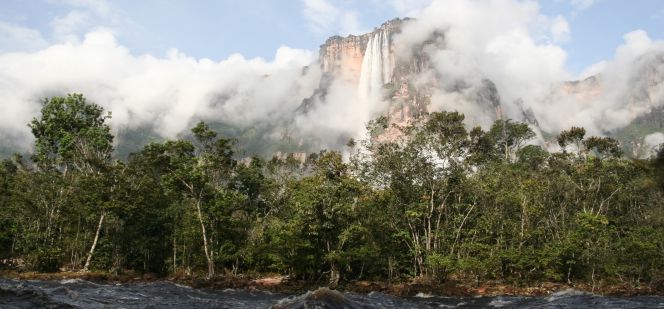 Las cataratas de la Montaña del Infierno.
