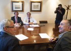 Reunión de emergencia para salvar la negociación salarial Reunión de emergencia para salvar la negociación salarial