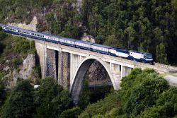 Viajar en el tren más lujoso de España cuesta 4.900 euros