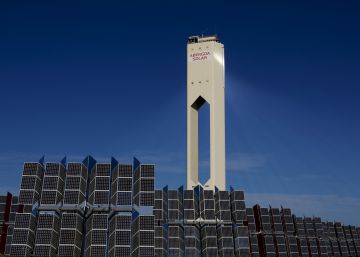 Abengoa venderá por más de 800 millones su filial Yield Abengoa venderá por más de 800 millones su filial Yield