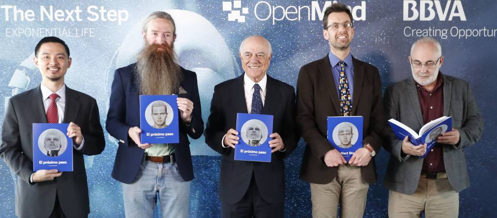 Matthew Liao, catedrático de Bioética en la Universidad de Nueva York, Aubrey de Grey, gerontólogo de la Sens Research Foundation, Francisco González, presidente de BBVA, Jonathan Rossiter, catedrático de Robótica en la Universidad de Bristol y Dave Birch, especialista en ‘fintech’.