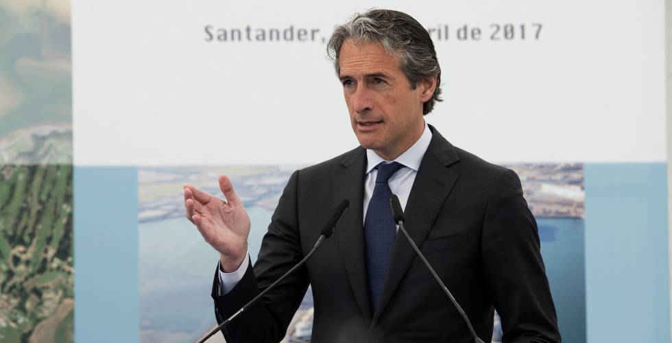 El ministro de Fomento, Iñigo de la Serna.
