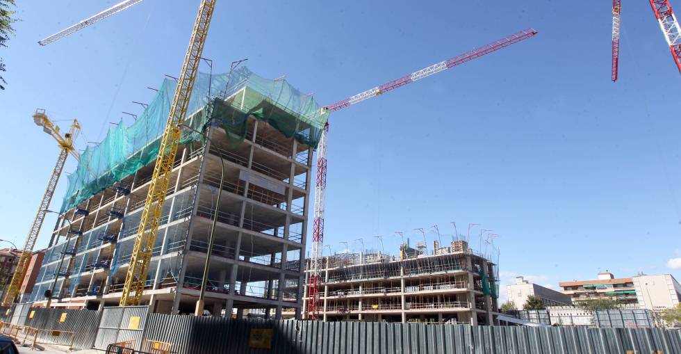 Construcción de viviendas en Madrid.