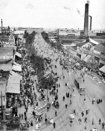 Vista de la calle Paralelo a comienzos del siglo XX.