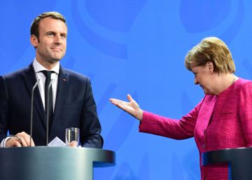 Merkel avala con matices la agenda más europeísta de Macron Merkel avala con matices la agenda más europeísta de Macron