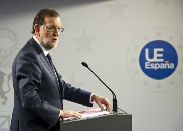 El presidente del Gobierno, Mariano Rajoy, durante una rueda de prensa en Bruselas