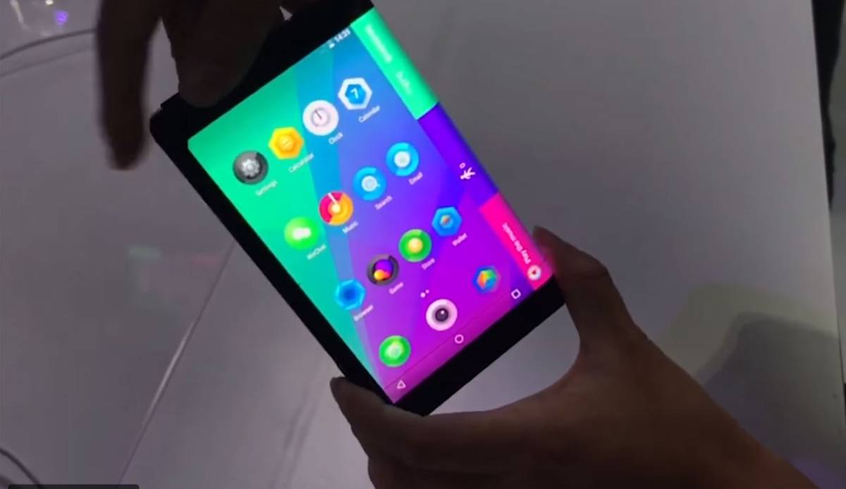 Así funciona la tableta con pantalla plegable de Lenovo en un vídeo