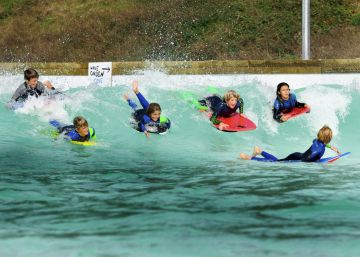 Wavegarden, la generadora de olas artificiales que acerca el mar a los surfistas