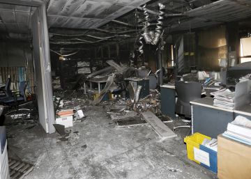 Un incendio siembra el caos en la Ciudad de la Justicia de Valencia