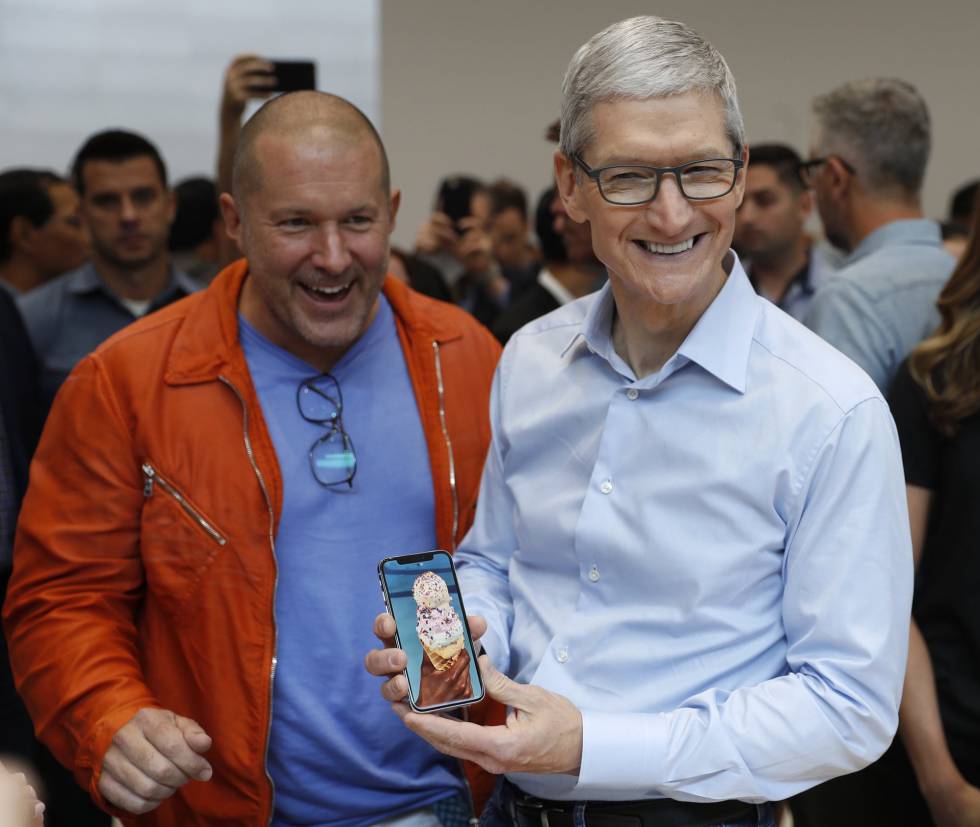 iPhone X Tim Cook Ive