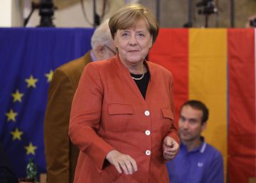 La canciller Angela Merkel vota en Berlín