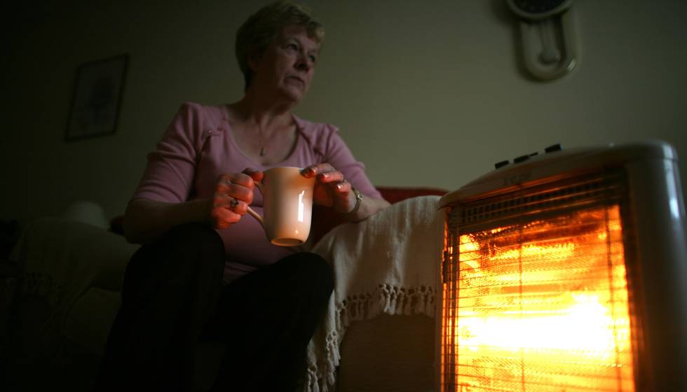 El Gobierno ha querido aplicar las medidas contra pobreza energética antes del invierno.