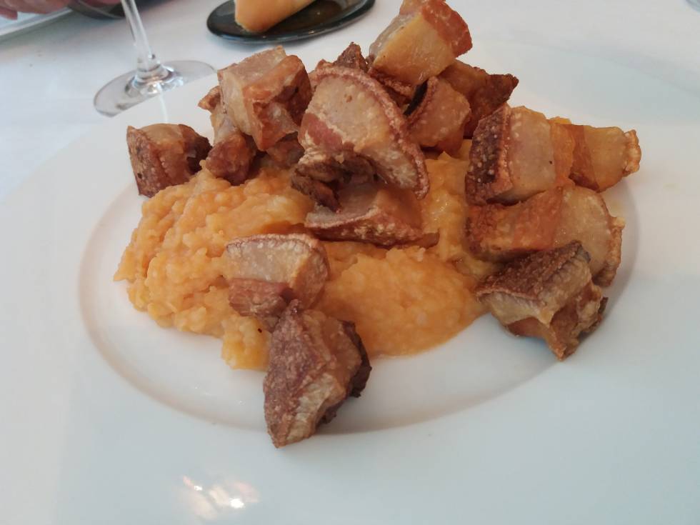 Patatas revolconas.