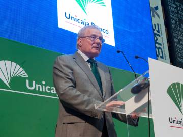 Unicaja inicia la fusión con su filial EspañaDuero