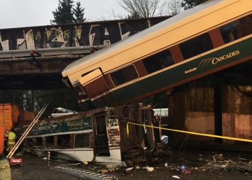 El tren accidentado en EE UU llevaba vagones de la española Talgo El tren accidentado en EE UU llevaba vagones de la española Talgo