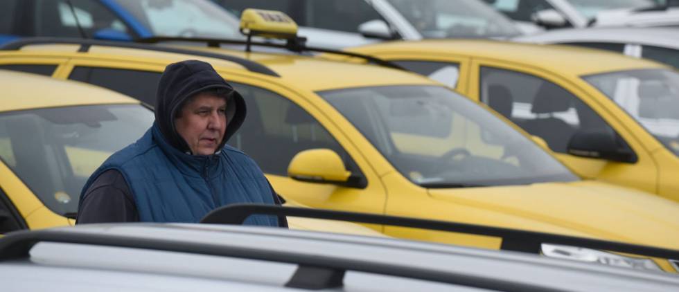 ¿Llamarías a Uber si pudieras compartir un taxi y pagar menos?