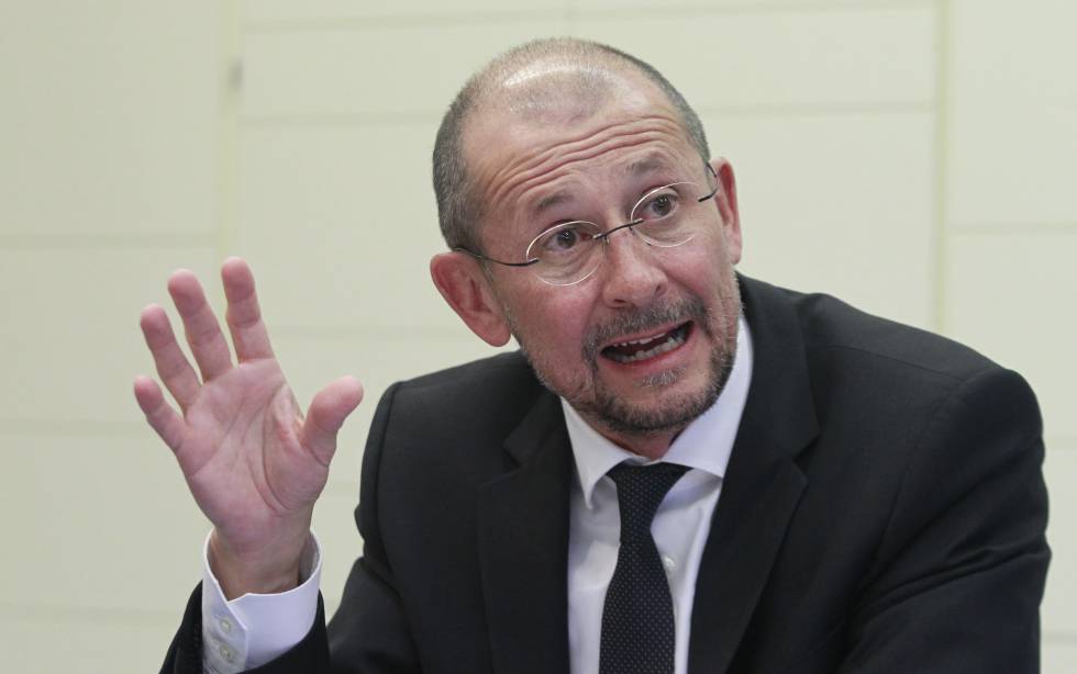 Carlos Espinós: "REE tiene capacidad financiera y puede apoyar el crecimiento de Hispasat"