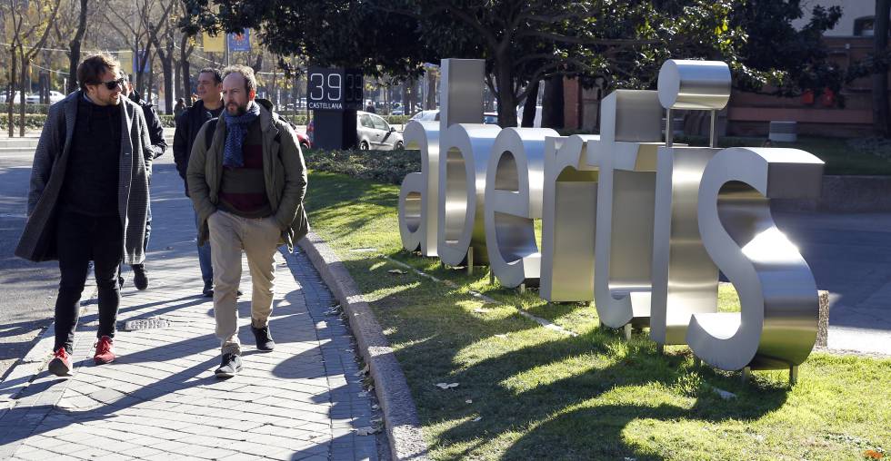 Atlantia y ACS se repartirán más de 800 millones en dividendos de Abertis