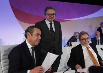 Manuel Mirat, Manuel Polanco y Juan Luis Cebrián. rn