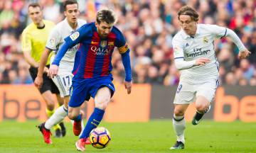 S&P ve posible que Netflix y los operadores clásicos se alíen para explotar el fútbol
