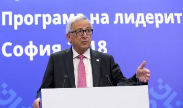 Juncker ofrece a Trump bajar impuestos a los coches si libera de aranceles al acero